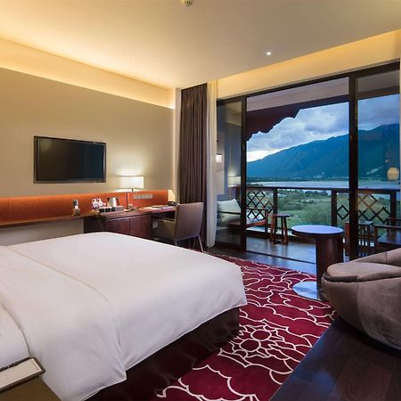 Hilton Linzhi Resort Nyingchi Bagian luar foto