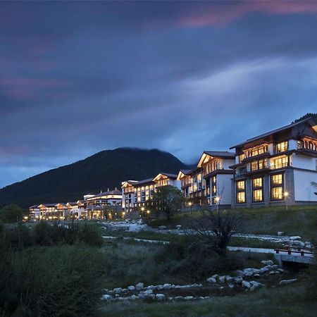 Hilton Linzhi Resort Nyingchi Bagian luar foto