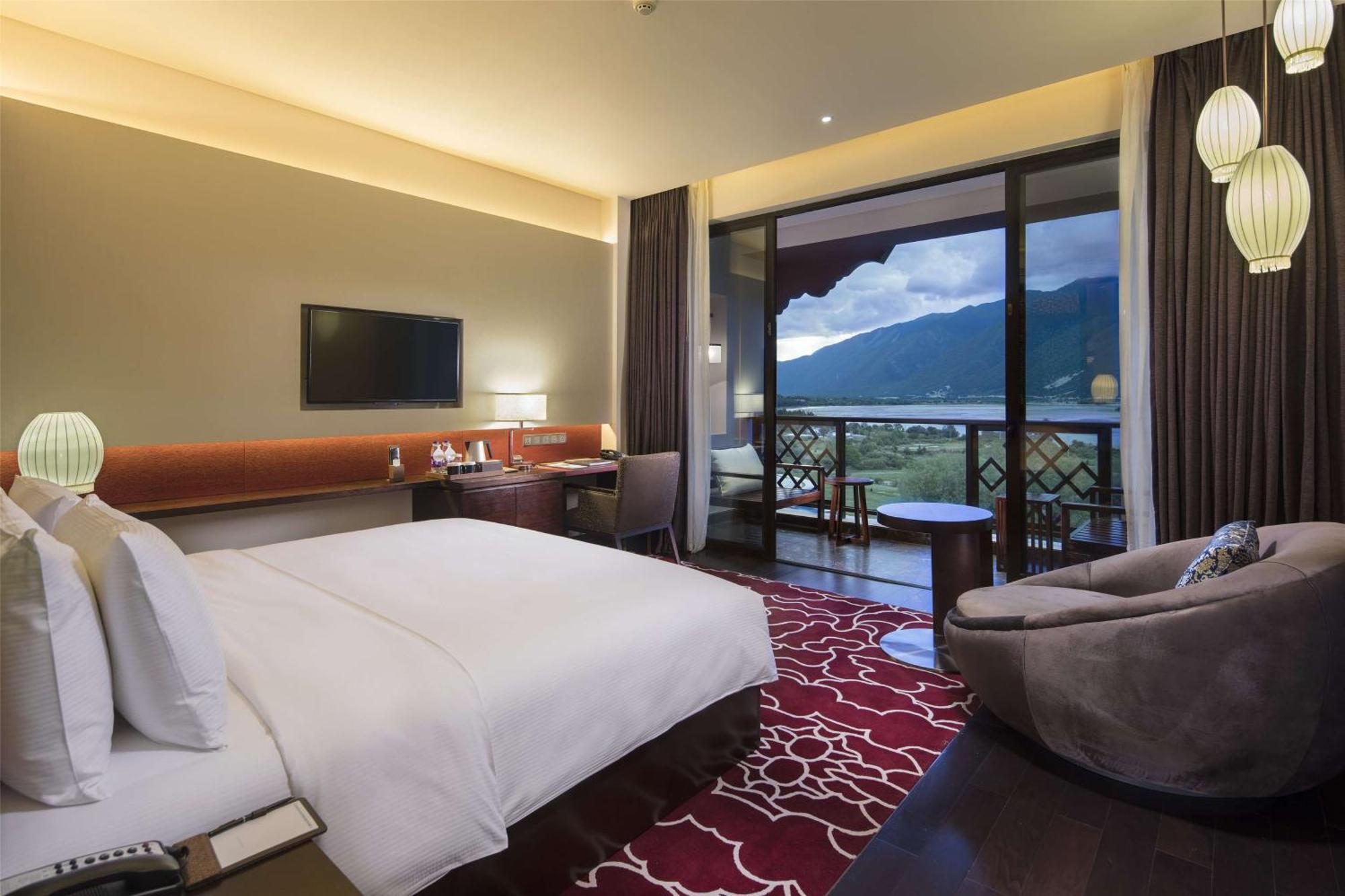 Hilton Linzhi Resort Nyingchi Bagian luar foto