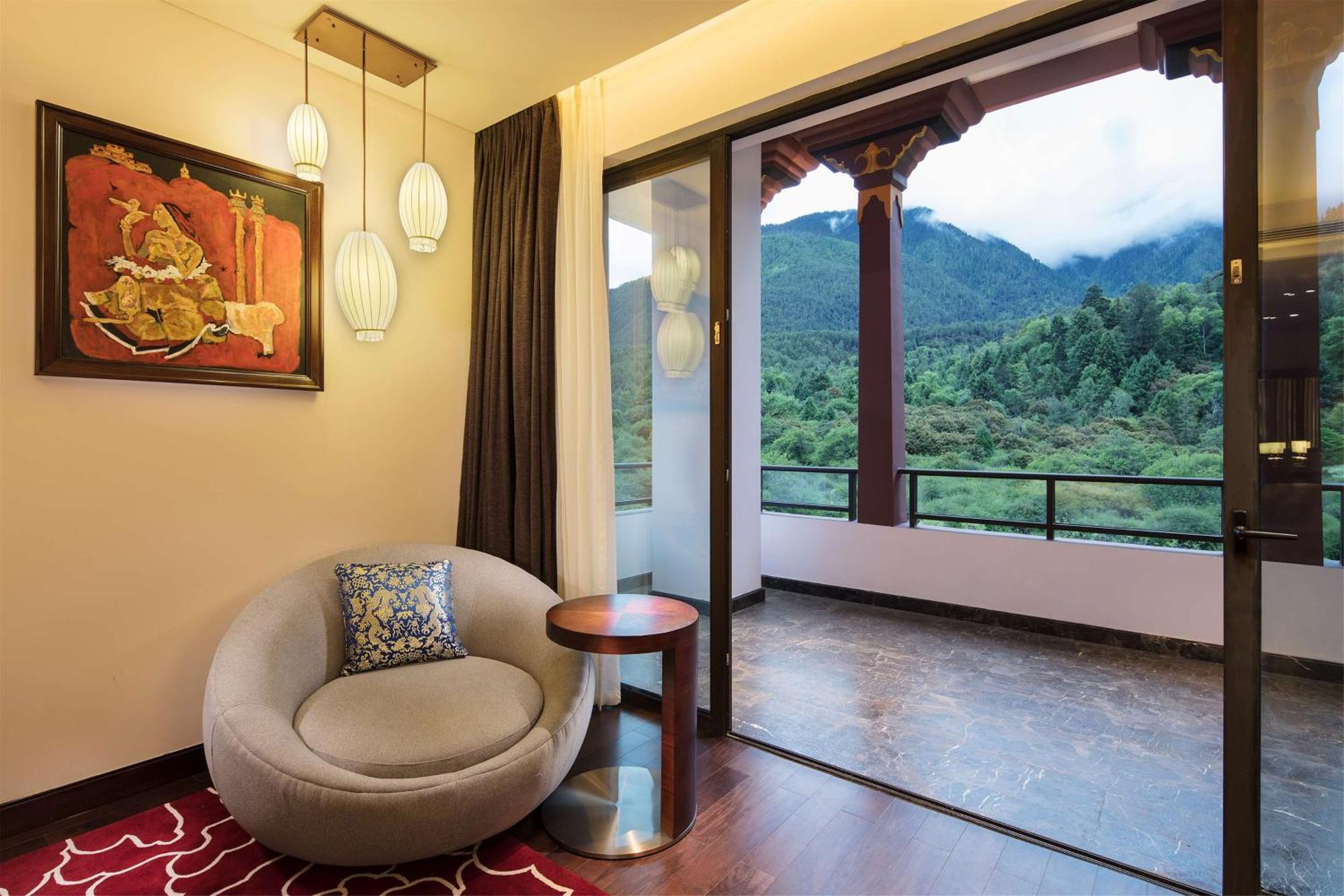 Hilton Linzhi Resort Nyingchi Bagian luar foto