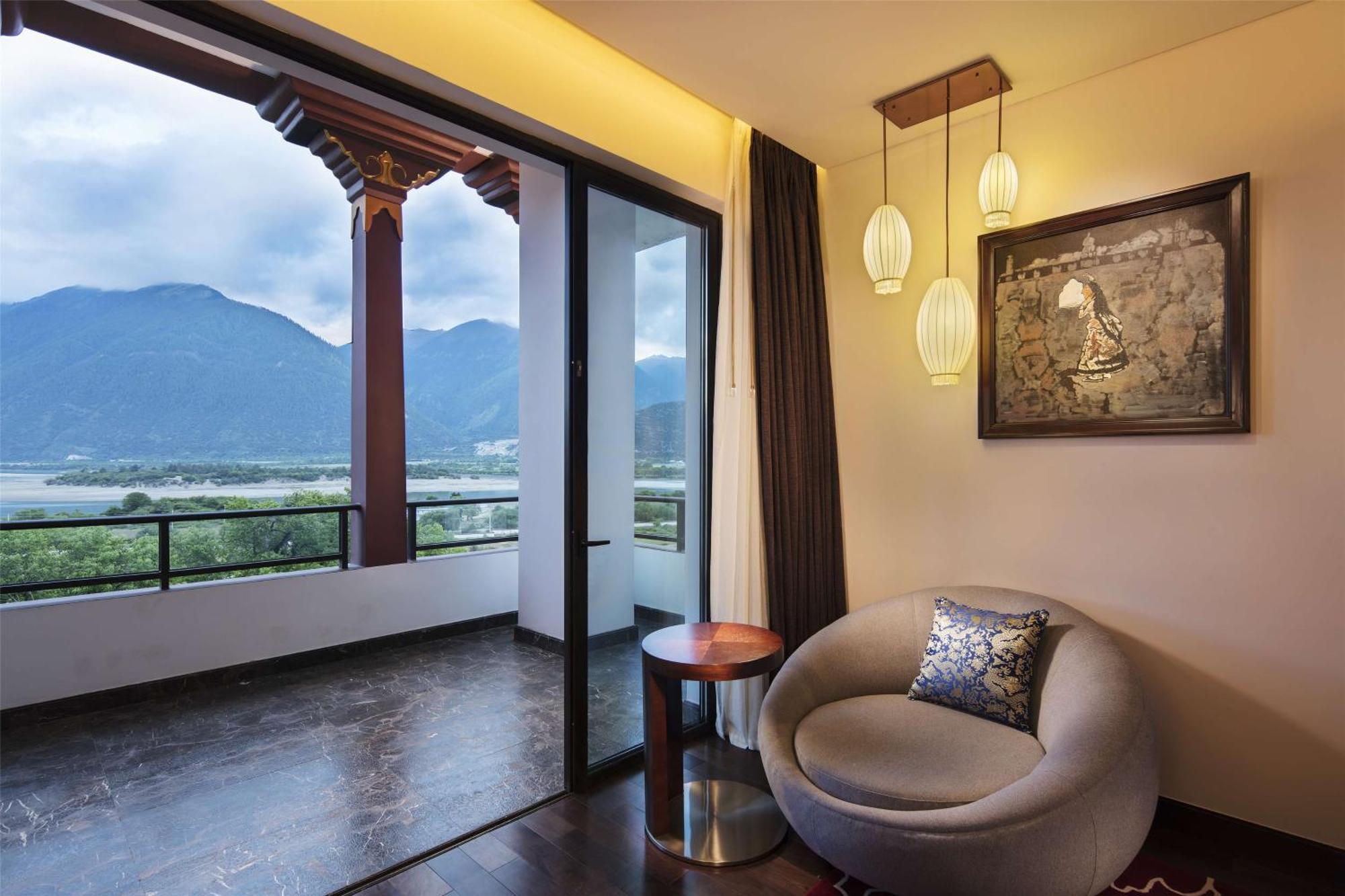Hilton Linzhi Resort Nyingchi Bagian luar foto