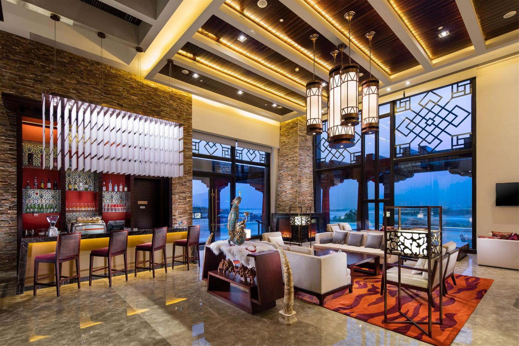 Hilton Linzhi Resort Nyingchi Bagian luar foto